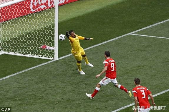  德甲揭幕战诞生历史首个00后进球者  