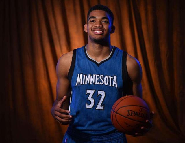  唐斯内外开花砍高分，森林狼双加时击败黄蜂